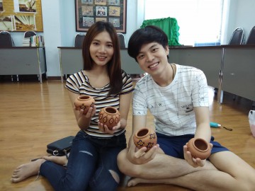 อาสาสมัครแต่งโอ่งจิ๋วน้ำใจช่วยภัยพิบัติ 29 มิ.ย. 62   Volunteer –To decorate tiny jars for Disaster Relief June, 29 ,19